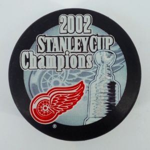 2002 Stanley Cup Detroit Red Wings NHL Championship Champions Hockey Puck